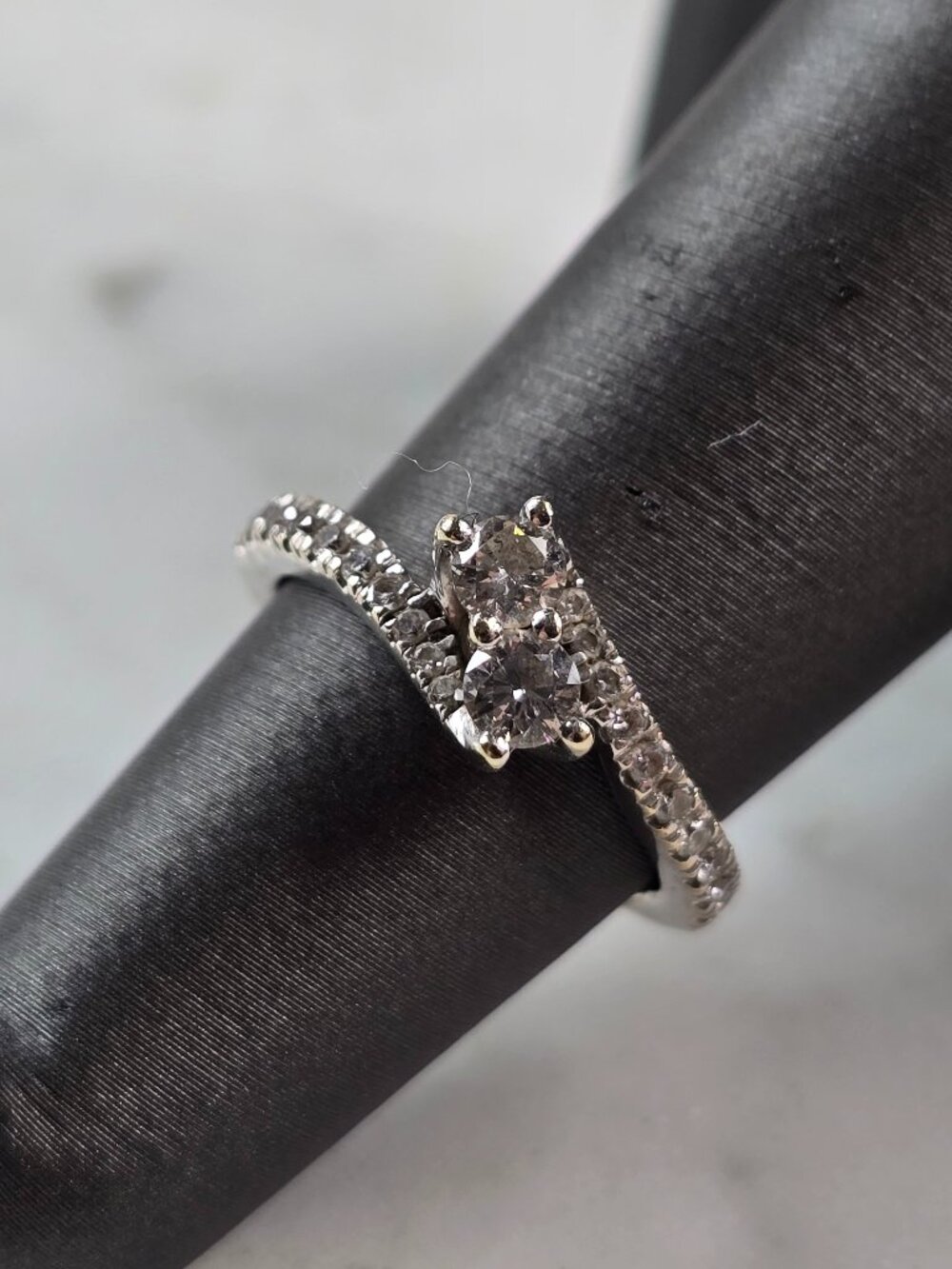 Womens Vintage Estate 14k White Gold Diamond Engagement Bypass Ring 3.2g E5158